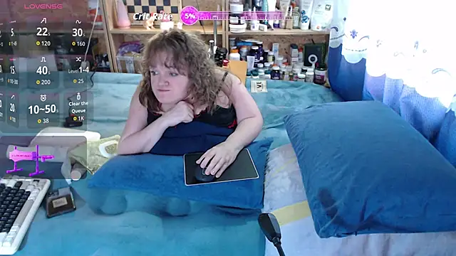 MiniNatalie online show from October 15, 2025, 10:56 am