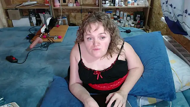 MiniNatalie online show from September 30, 2025, 3:29 pm