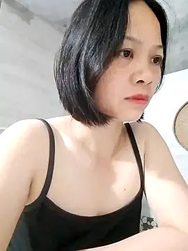 Snapshot of Aninyin22 chatting on October 13, 2025, 10:43 pm Aninyin22 online show from October 13, 2025, 10:43 pm