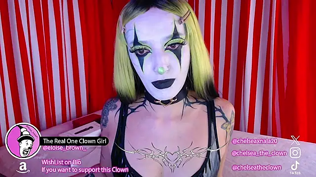 Snapshot of Eloise-brown chatting on July 10, 2026, 4:18 pm Eloise-brown online show from July 10, 2026, 4:18 pm