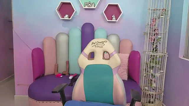 LYA SWEETX online show from March 5, 2026, 2:41 am