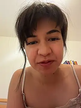 BitchyBratxxx online show from May 6, 2026, 10:08 am