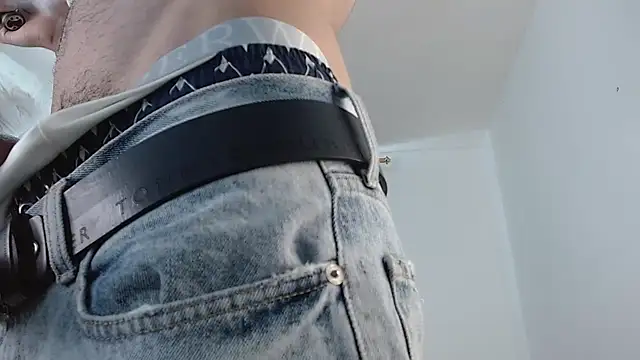 badanyboy online show from November 13, 2025, 4:44 pm