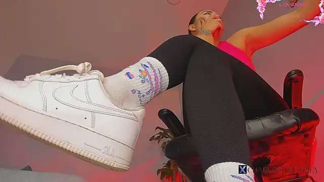 charlotte  grey online show from June 1, 2026, 6:40 pm