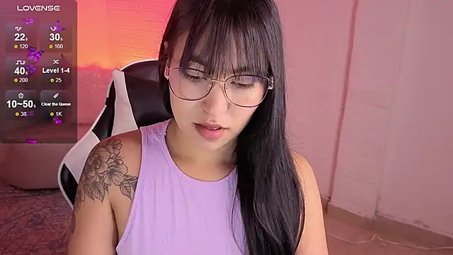 Snapshot of marilin_a chatting on December 15, 2025, 10:26 pm marilin a online show from December 15, 2025, 10:26 pm