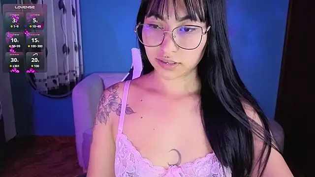 Snapshot of marilin_a chatting on October 1, 2025, 10:35 pm marilin a online show from October 1, 2025, 10:35 pm