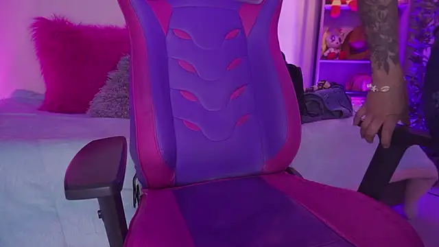 Snapshot of madelyn_rose_ chatting on February 5, 2026, 1:56 am madelyn rose online show from February 5, 2026, 1:56 am