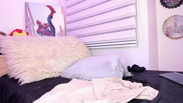 madelyn rose  online show from March 1, 2025, 8:23 am