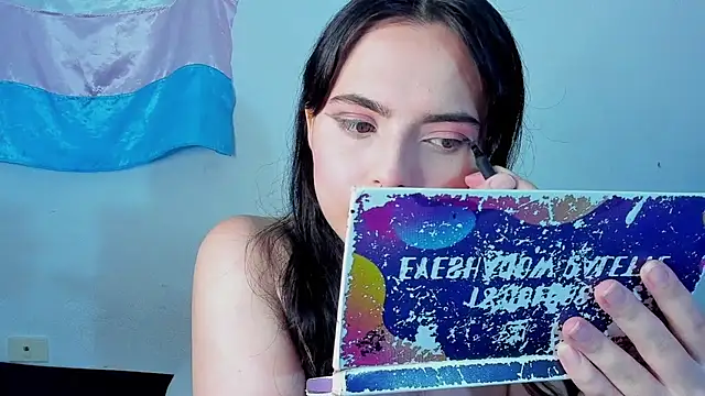 elizabethtaylorxxx online show from June 11, 2026, 7:33 pm