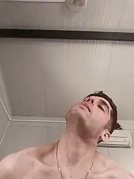 arenn1997 online show from December 15, 2025, 12:11 pm