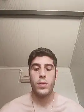 Snapshot of arenn1997 chatting on June 17, 2026, 12:04 pm arenn1997 online show from June 17, 2026, 12:04 pm