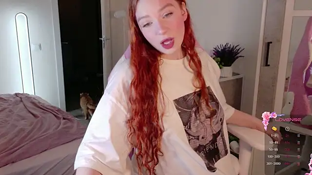 cinnabon girls online show from October 30, 2025, 11:45 pm