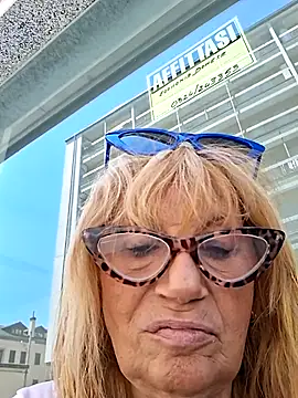 Snapshot of eva2023sexy chatting on July 4, 2026, 12:32 pm eva2023sexy online show from July 4, 2026, 12:32 pm