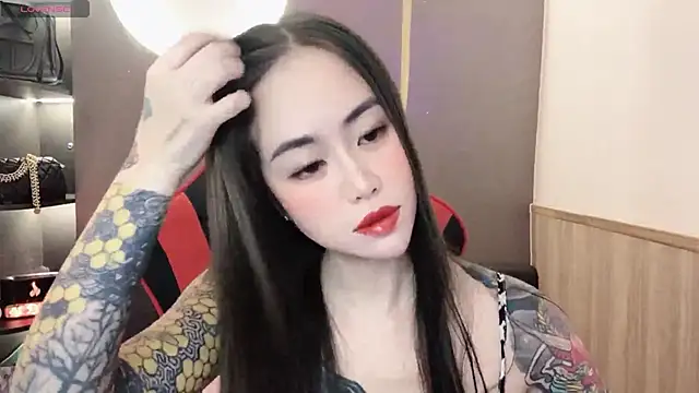 Snapshot of witch-39 chatting on December 13, 2024, 3:11 pm witch-39 online show from December 13, 2024, 3:11 pm