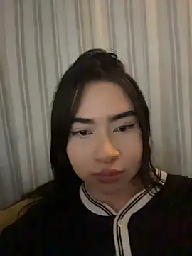 corallwells online show from April 9, 2026, 3:08 am