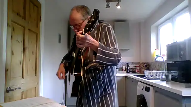 jimmybenido online show from May 13, 2026, 4:47 pm