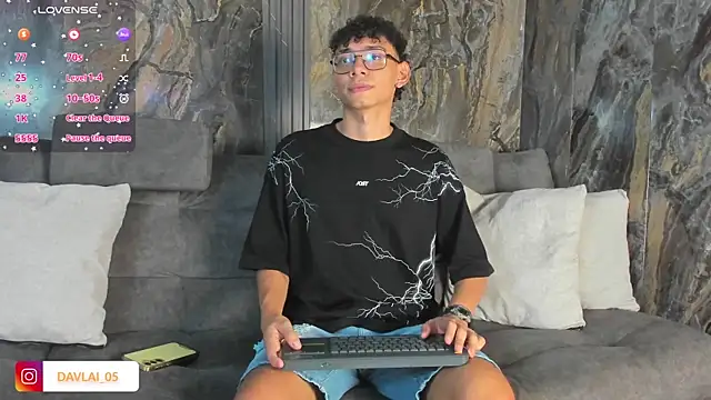 Daviid laidd online show from December 19, 2025, 7:38 pm