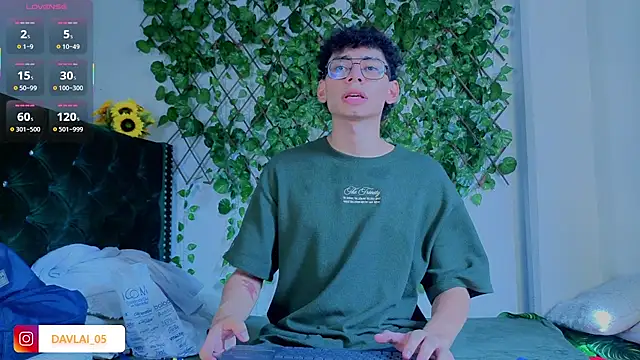 Daviid laidd online show from November 11, 2025, 8:03 pm