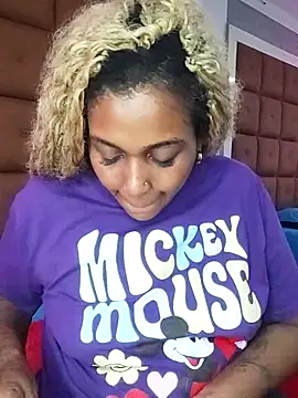 ELLA KELLY online show from September 18, 2025, 11:57 am