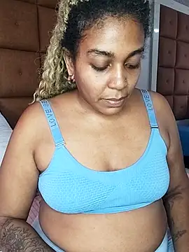 ELLA KELLY online show from October 10, 2025, 11:11 am