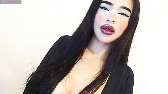 HarleyQueen Robbie online show from November 19, 2025, 5:13 pm