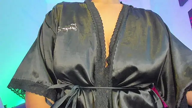 kuromi69 online show from May 15, 2026, 4:32 am