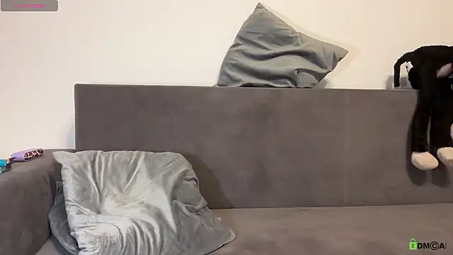 Snapshot of FoxyZen chatting on October 22, 2025, 7:57 pm FoxyZen online show from October 22, 2025, 7:57 pm