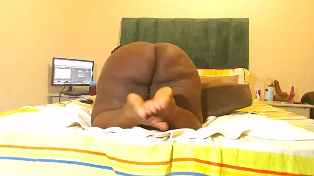 sexybigasss online show from March 7, 2026, 10:37 pm