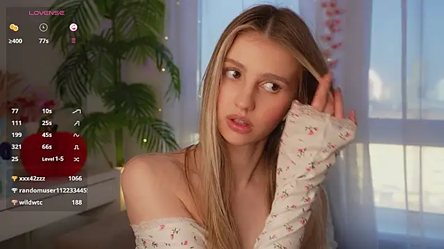 Snapshot of Fluffy-Angel chatting on February 28, 2025, 11:36 am Fluffy-Angel online show from February 28, 2025, 11:36 am