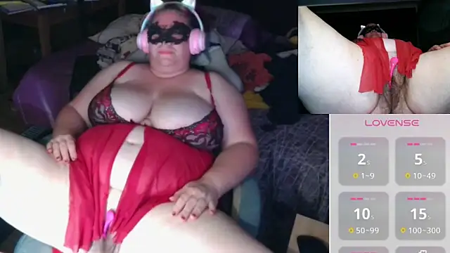 Snapshot of BBW-Ginger chatting on April 11, 2026, 11:08 pm BBW-Ginger online show from April 11, 2026, 11:08 pm
