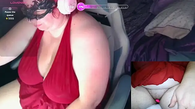 Snapshot of BBW-Ginger chatting on November 12, 2025, 12:48 am BBW-Ginger online show from November 12, 2025, 12:48 am