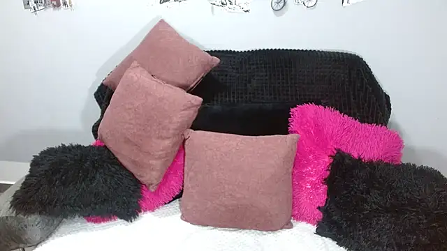 Snapshot of _SamanthaDoll_ chatting on February 25, 2026, 10:59 am SamanthaDoll online show from February 25, 2026, 10:59 am