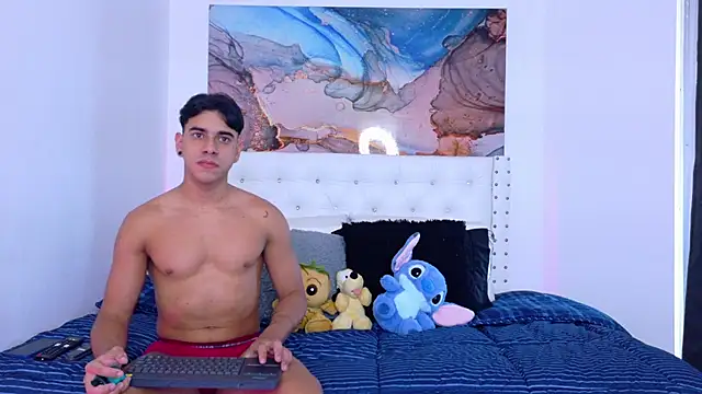 Mackenzzie 777  online show from December 3, 2025, 11:42 am