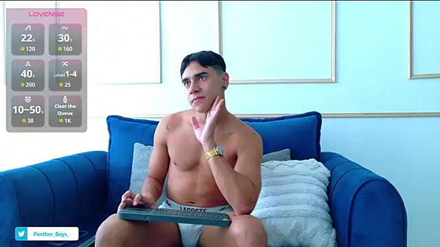 Mackenzzie 777  online show from October 7, 2025, 2:07 pm