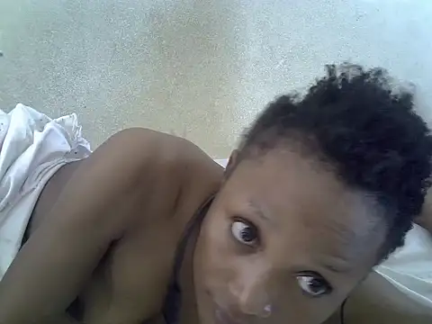 Snapshot of SpicyPetite chatting on December 16, 2025, 11:47 am SpicyPetite online show from December 16, 2025, 11:47 am