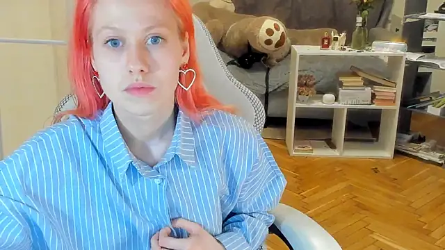 Silly  Milly online show from March 7, 2025, 9:38 pm