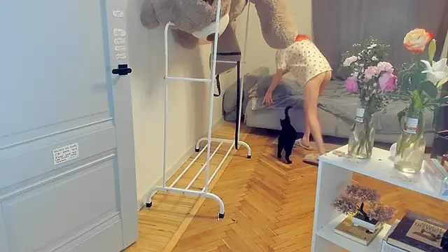 Silly  Milly online show from March 12, 2025, 2:12 pm