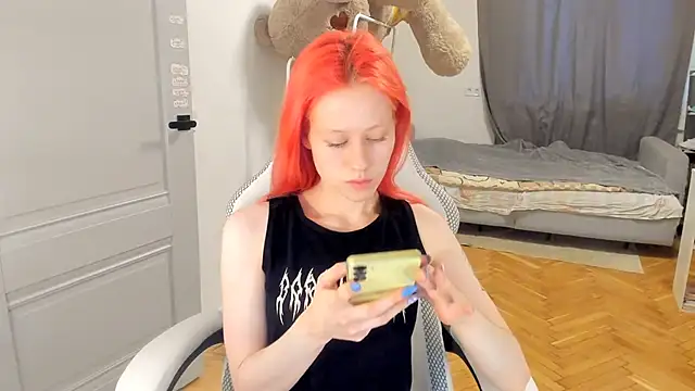 Silly  Milly online show from February 7, 2025, 1:11 pm