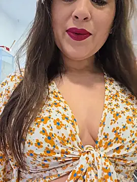 GatitaXD27 online show from December 20, 2025, 11:13 am