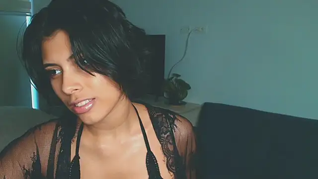 Snapshot of oxiris_1 chatting on May 12, 2026, 12:44 pm oxiris 1 online show from May 12, 2026, 12:44 pm
