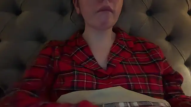 Sandysecret online show from December 17, 2025, 8:25 pm