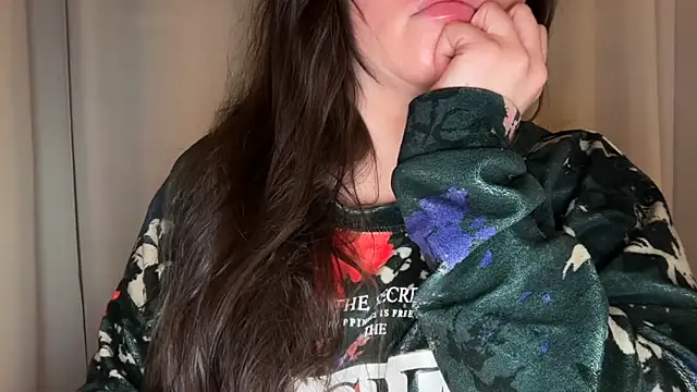Snapshot of Sandysecret chatting on March 17, 2026, 9:29 pm Sandysecret online show from March 17, 2026, 9:29 pm