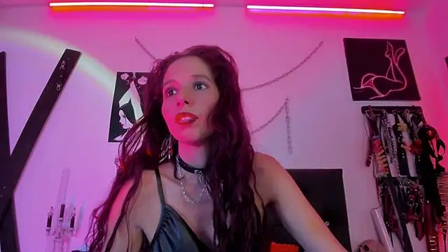 Snapshot of Little_Naughtty chatting on October 5, 2025, 2:08 pm Little Naughtty online show from October 5, 2025, 2:08 pm