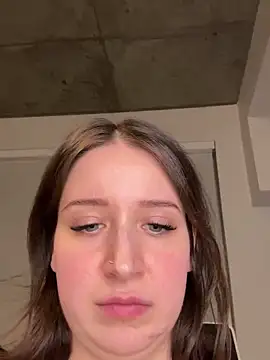 nerdynina online show from February 16, 2025, 4:42 am