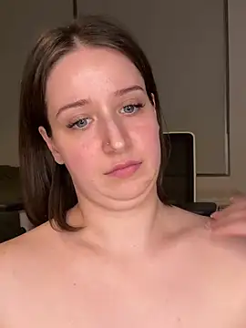 nerdynina online show from February 24, 2025, 3:44 am