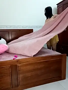    Erin    online show from March 26, 2026, 2:43 am