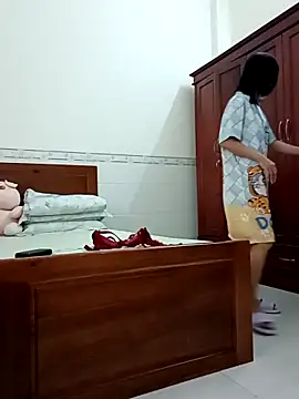    Erin    online show from March 12, 2026, 2:28 am