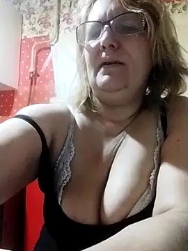 Forest-Lady online show from November 19, 2025, 4:07 pm