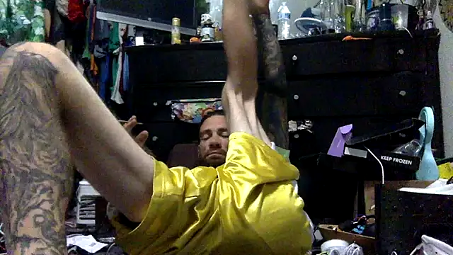 Snapshot of Robriguezxxx chatting on September 10, 2025, 3:49 am Robriguezxxx online show from September 10, 2025, 3:49 am