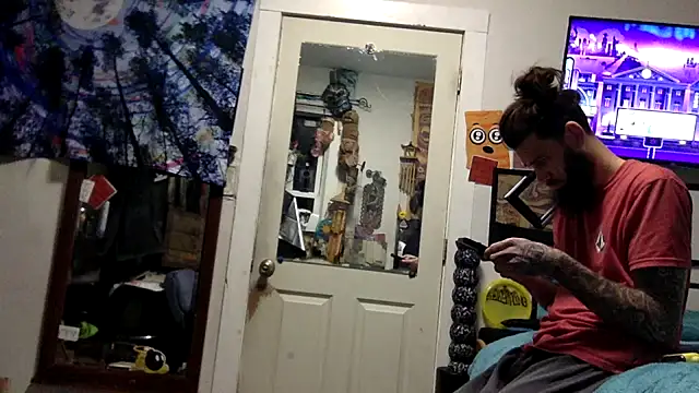 Snapshot of Robriguezxxx chatting on February 21, 2025, 7:01 am Robriguezxxx online show from February 21, 2025, 7:01 am